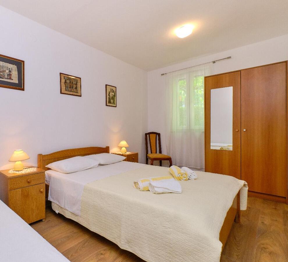 Apartments Nada - 150 M From Sea Mali Lošinj Exterior foto